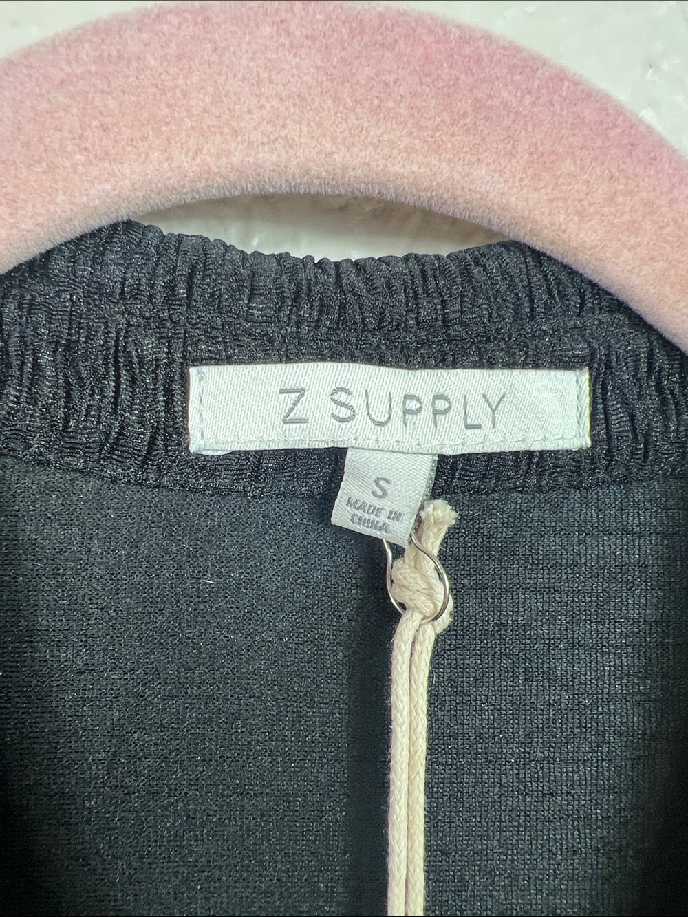 Z Supply NWT Lyrical Crinkle Knit Button Front Long Sleeve black Blouse Small - Picture 2 of 6